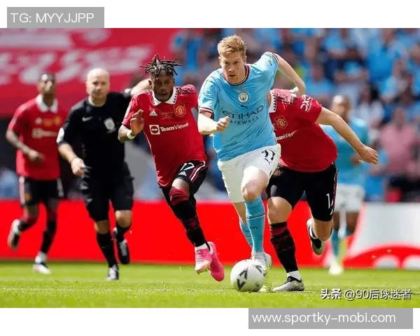 曼城球迷愤怒发声：44年季票被取消为何要我换座位